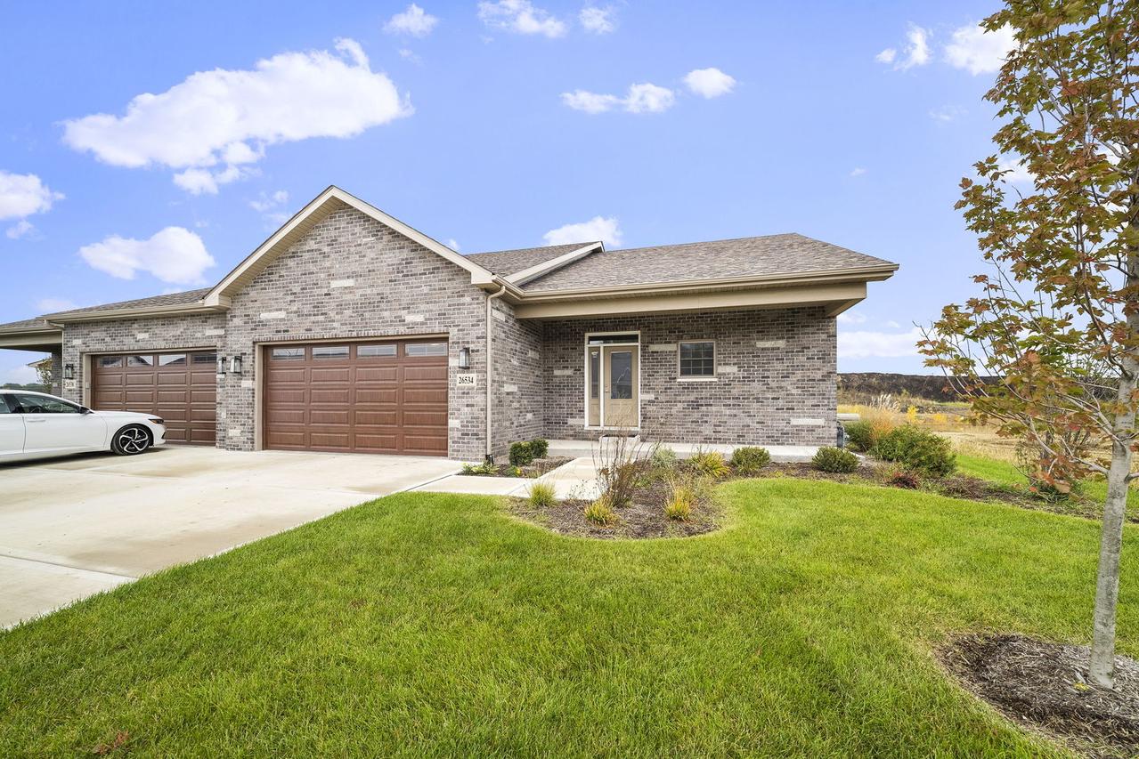 25162 S Westwind Dr., Channahon, IL 60410