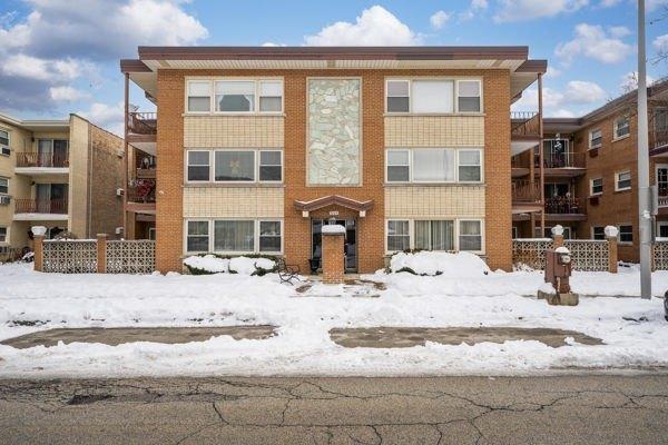 3109 Paris Ave. #204, River Grove, IL 60171