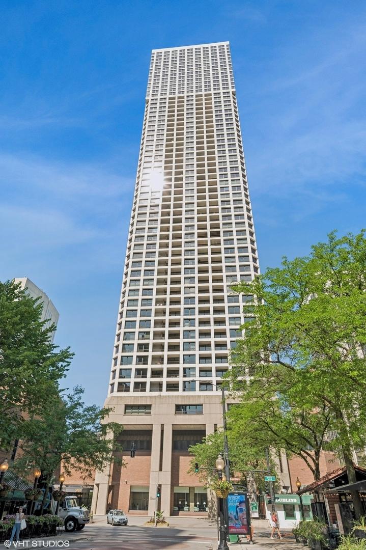 1030 N State St. #51EF, Chicago, IL 60610