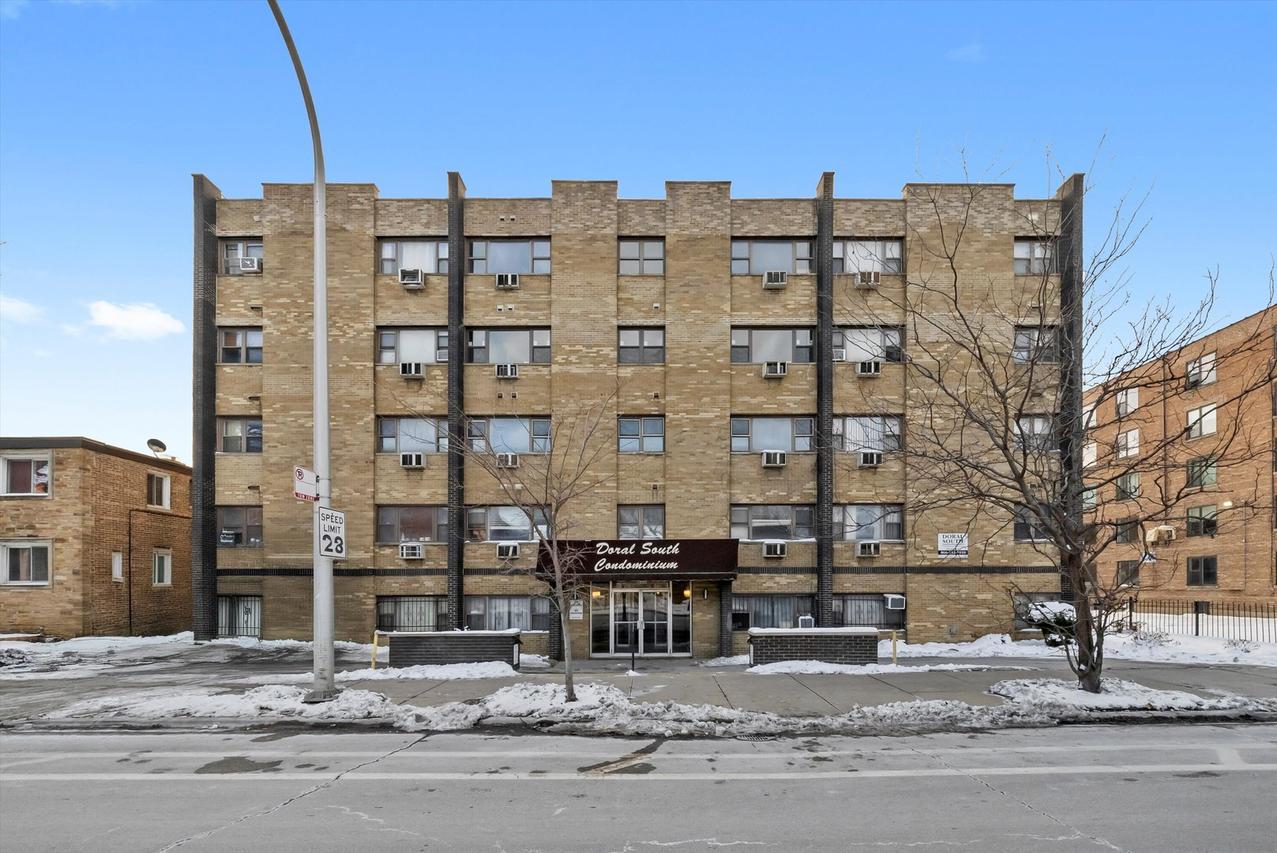 7854 S South Shore Dr. #313, Chicago, IL 60649