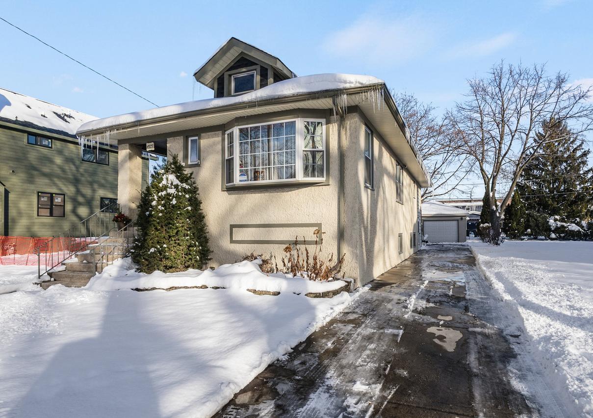 4323 Deyo Ave., Brookfield, IL 60513