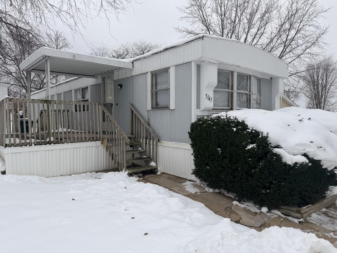 5141 Pebble Ln., Loves Park, IL 61111