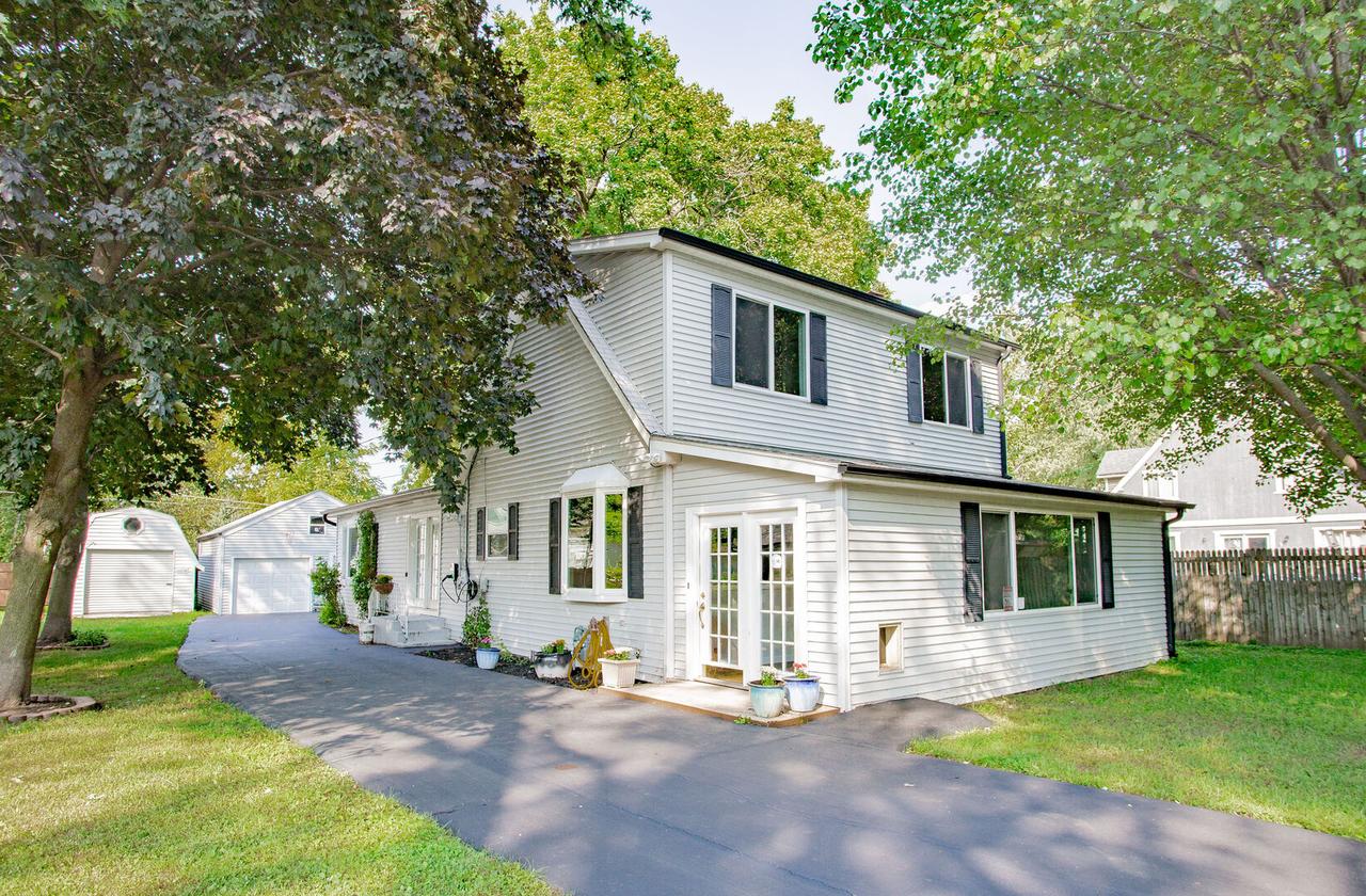 25076 W Edgar Ave., Antioch, IL 60002