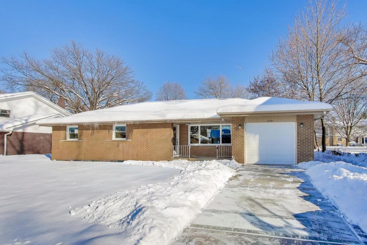 623 N Benton St., Palatine, IL 60067