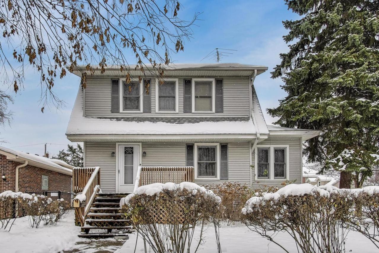 6701 N Oketo Ave., Chicago, IL 60631