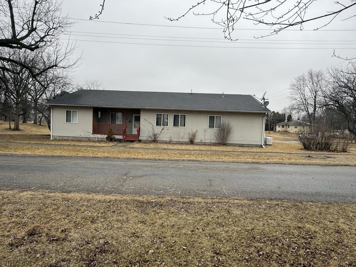 319 N Fourth St., Neponset, IL 61345