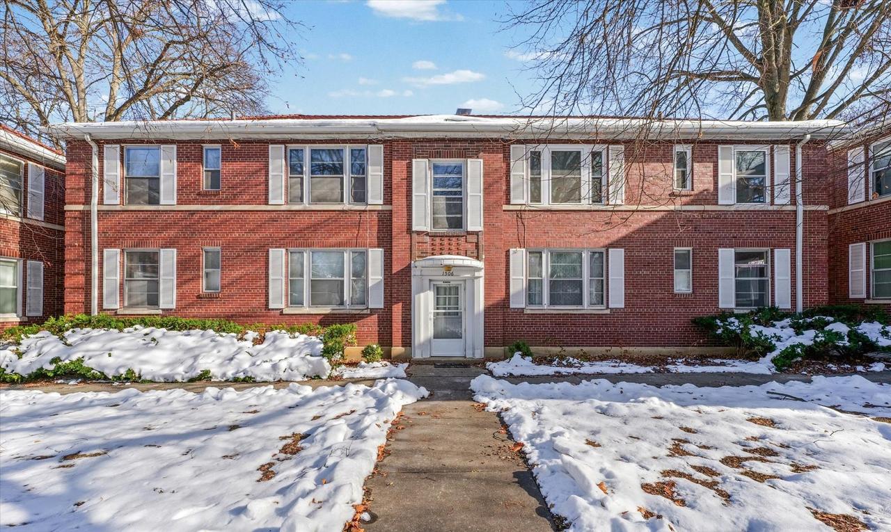 1506 S Race St. #1, Urbana, IL 61801