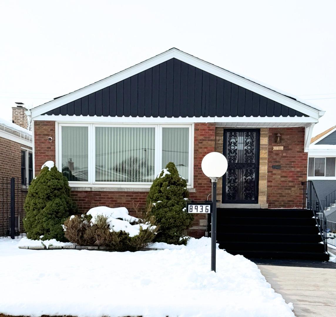 8936 S Oglesby Ave., Chicago, IL 60617