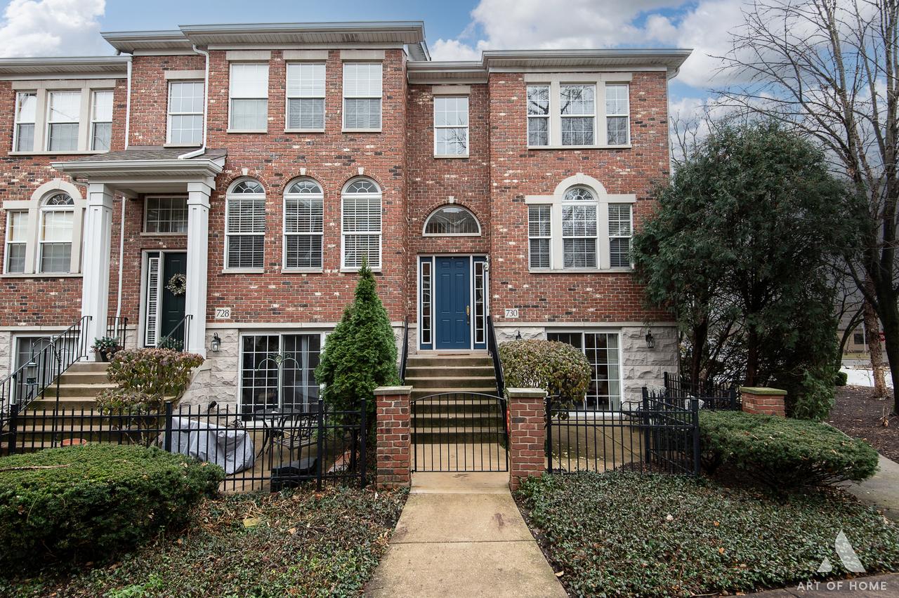 730 Prescott Ct., Naperville, IL 60563