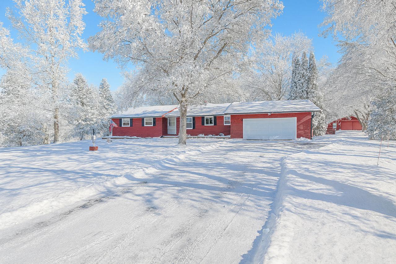 11116 Seeman Rd., Huntley, IL 60142