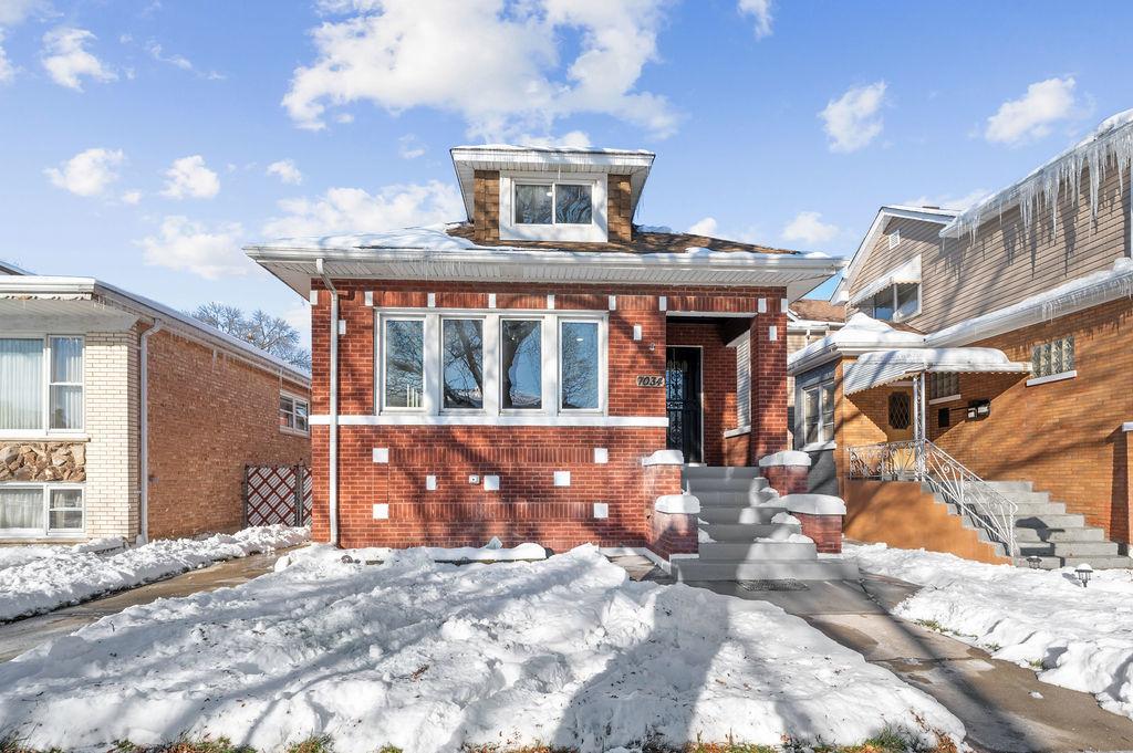 [Address Hidden by Seller], Chicago, IL 60707
