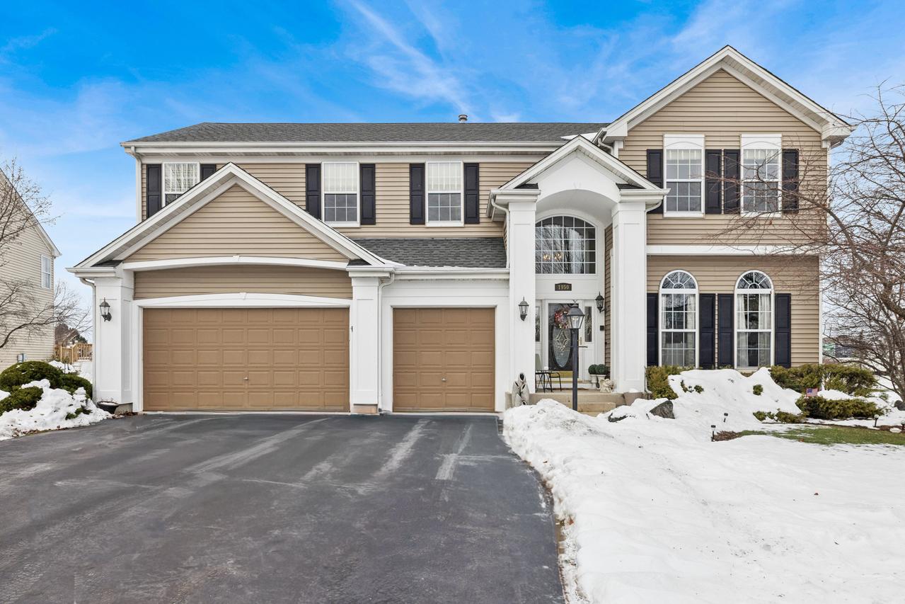 1950 Broadsmore Dr., Algonquin, IL 60102