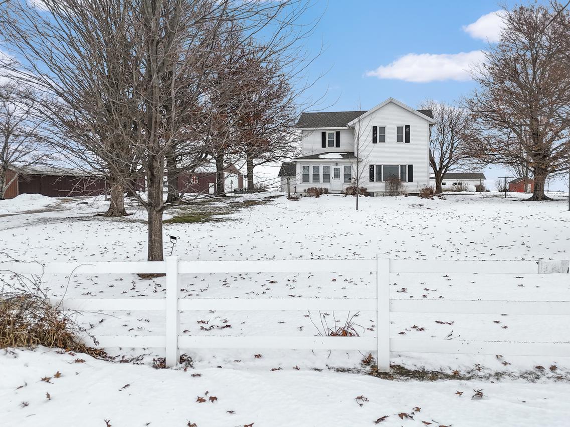 23633 Carroll Rd., Lanark, IL 61046