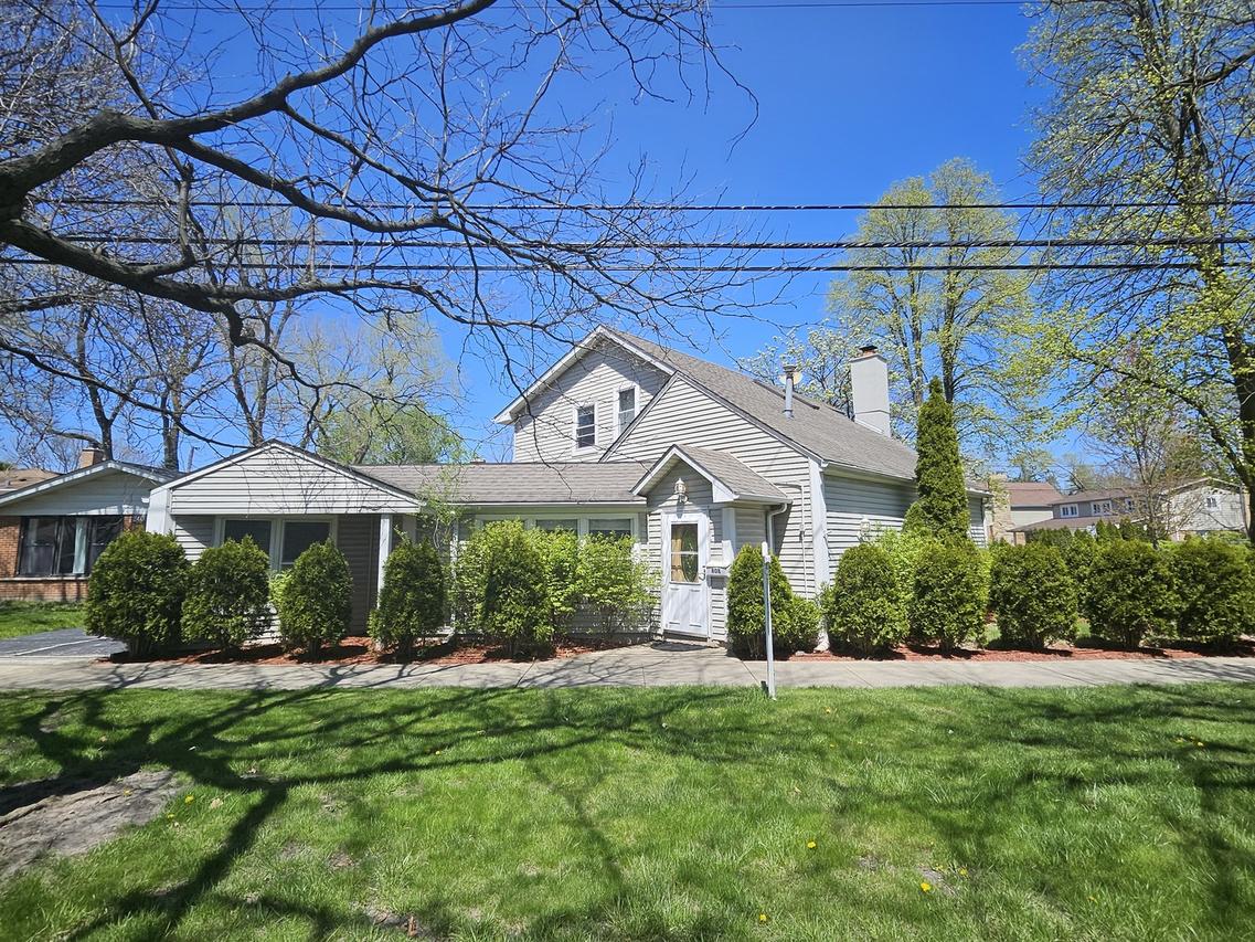 808 Indian Rd., Glenview, IL 60025