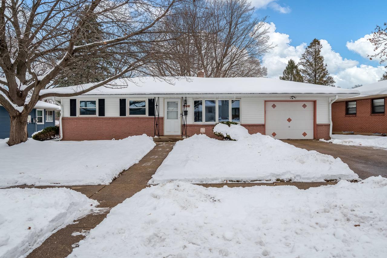 3308 Wesleyan Ave., Rockford, IL 61108