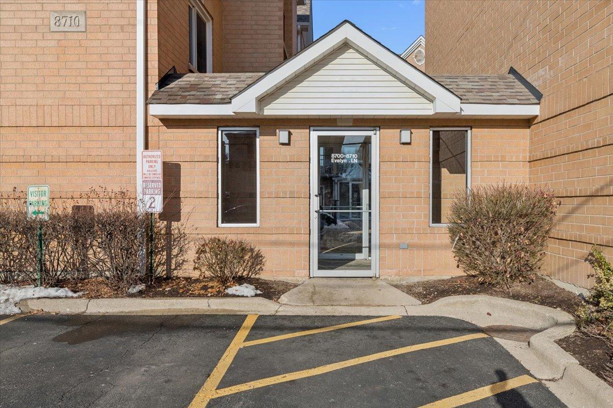 8710 W Evelyn Ln. #106, Chicago, IL 60656