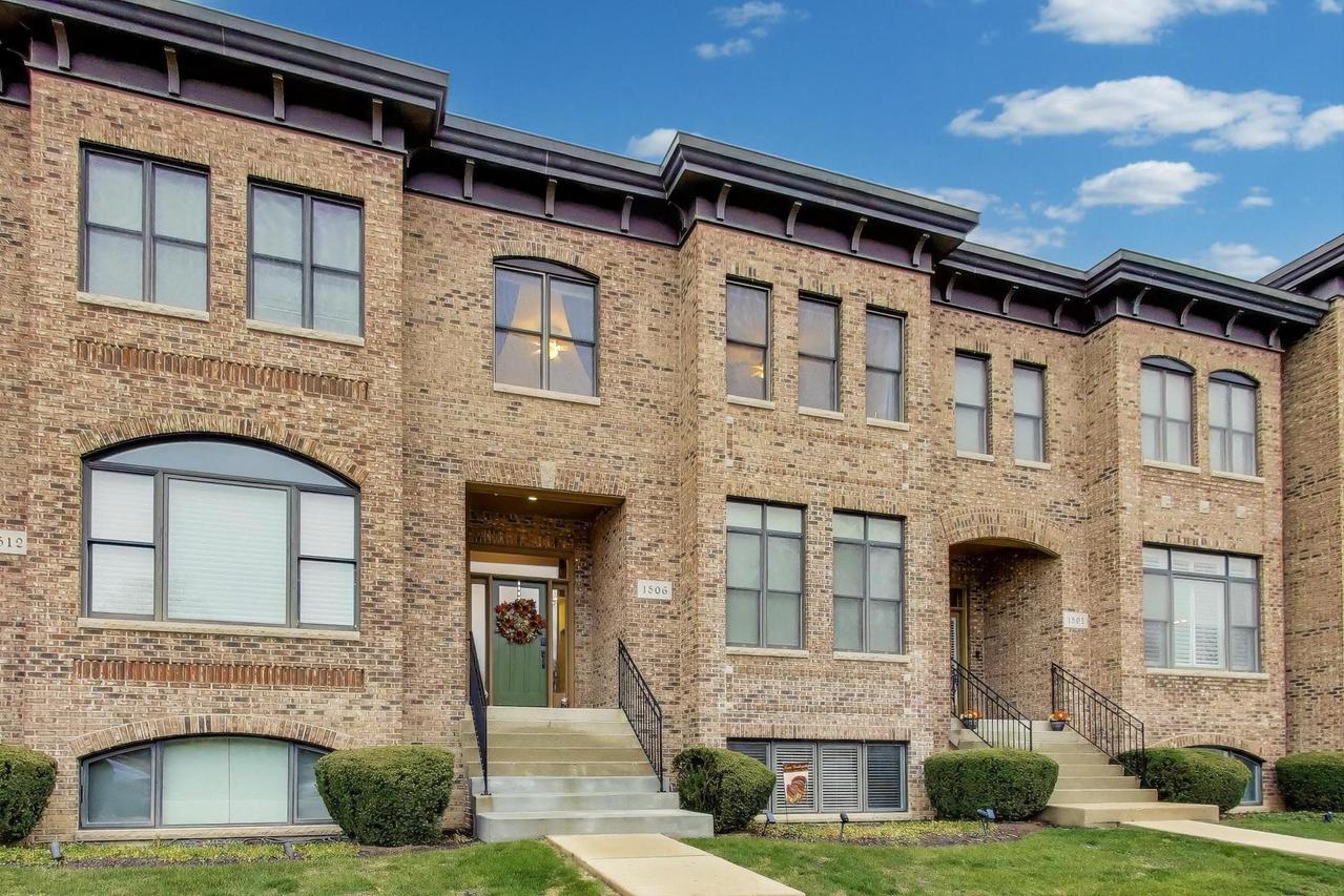 1506 W Northwest Hwy., Arlington Heights, IL 60004