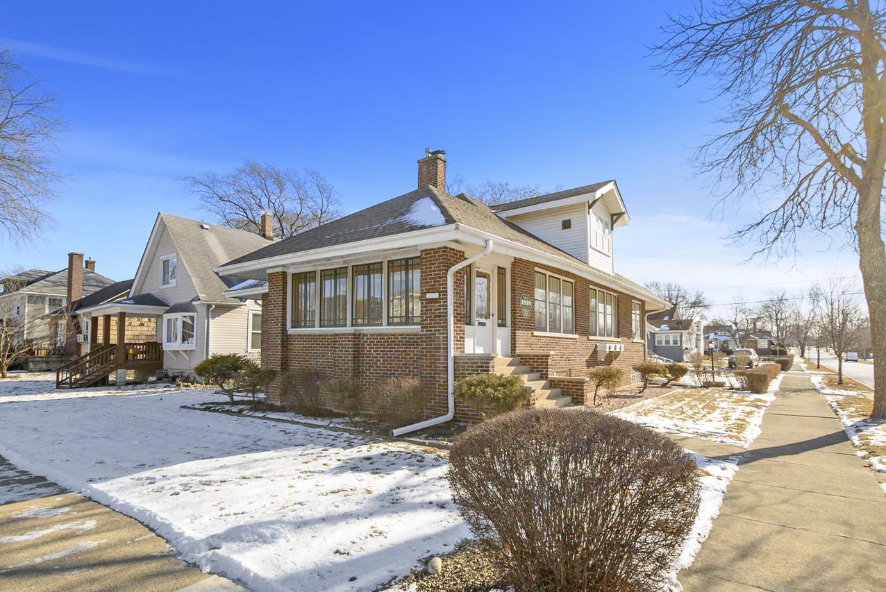 260 W 15th Pl., Chicago Heights, IL 60411