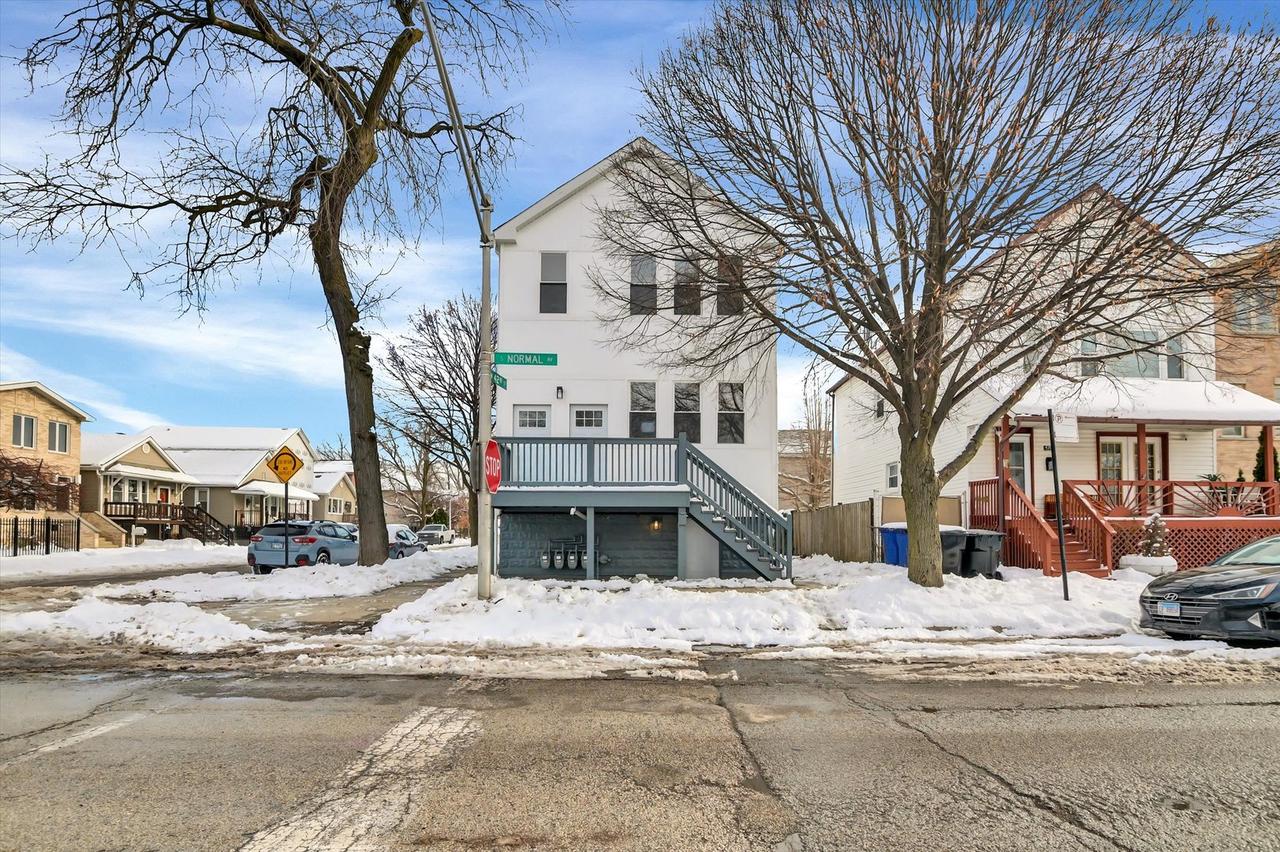 [Address Hidden by Seller], Chicago, IL 60609