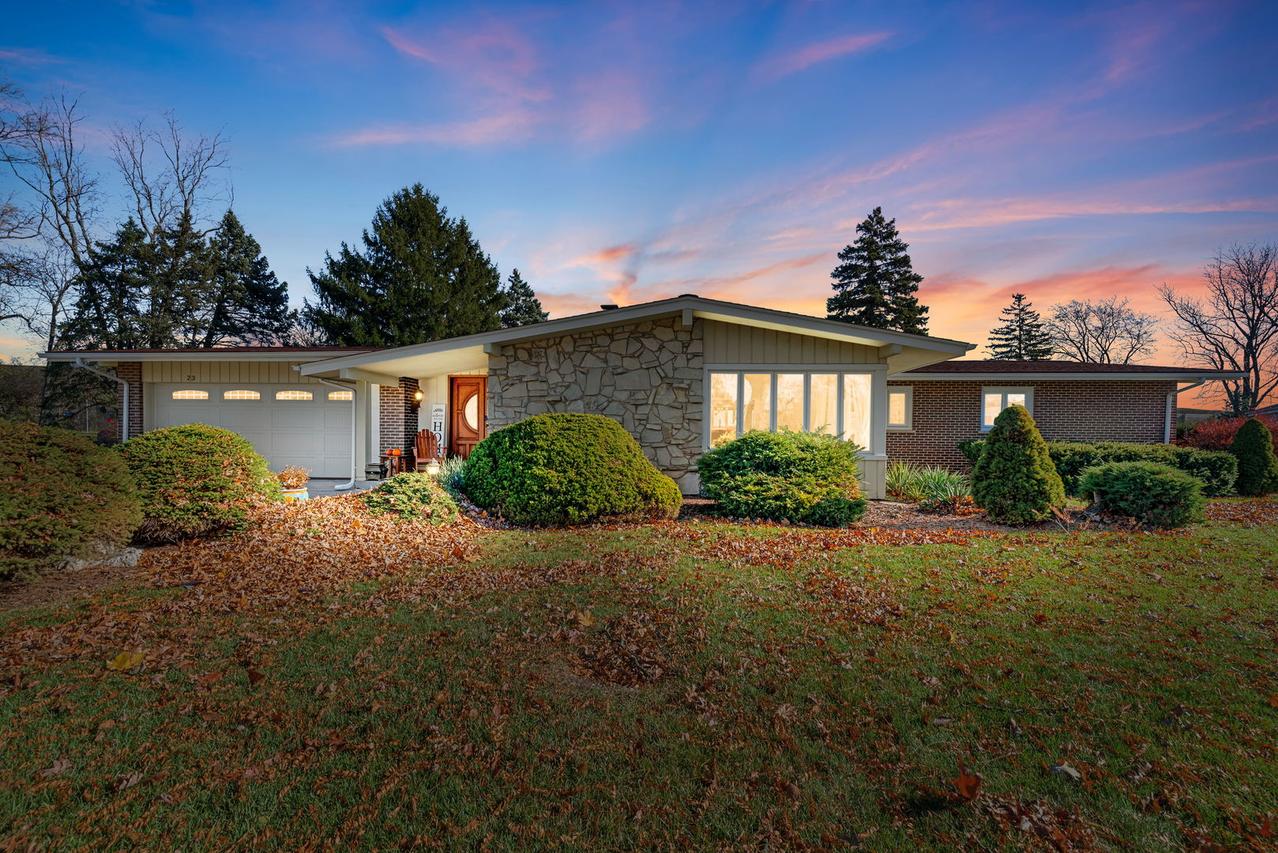 23 Croydon Ln., Oak Brook, IL 60523