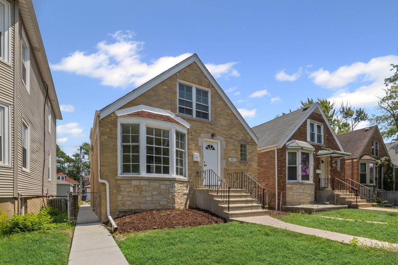 3011 N Oak Park Ave., Chicago, IL 60634