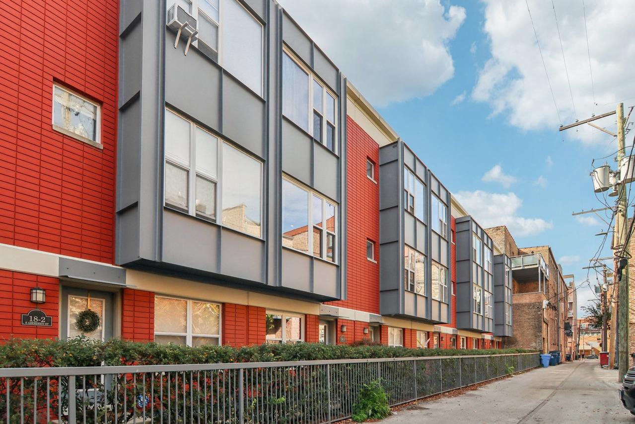 18 S Aberdeen St. #3, Chicago, IL 60607