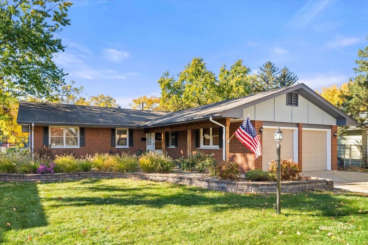 742 N Glenwood Pl., Aurora, IL 60506