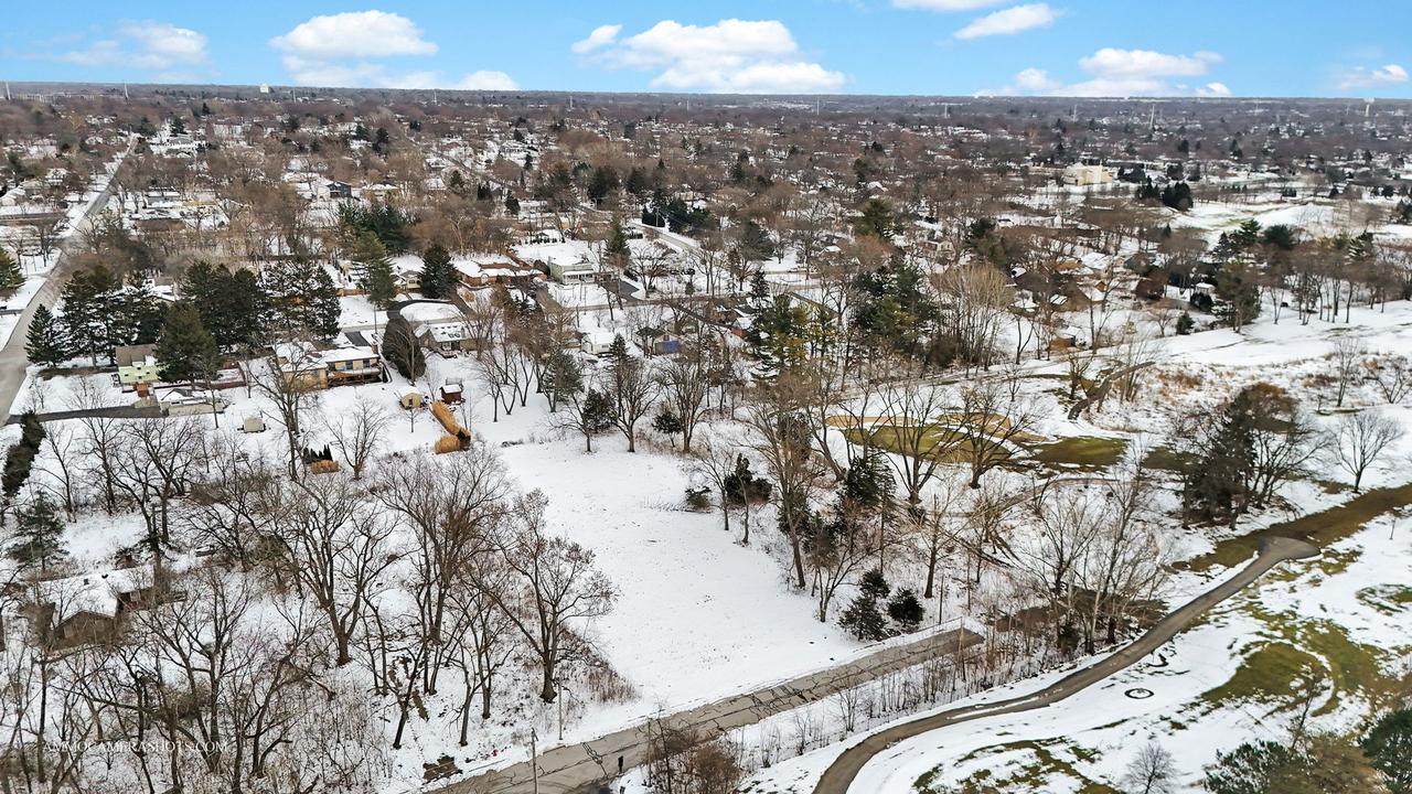 5609 River Rd., Lisle, IL 60532