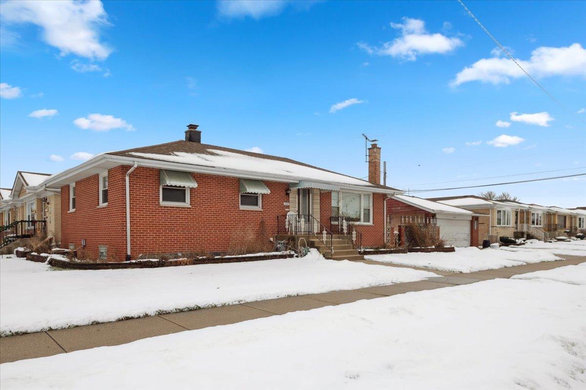 4647 N Newland Ave., Harwood Heights, IL 60706