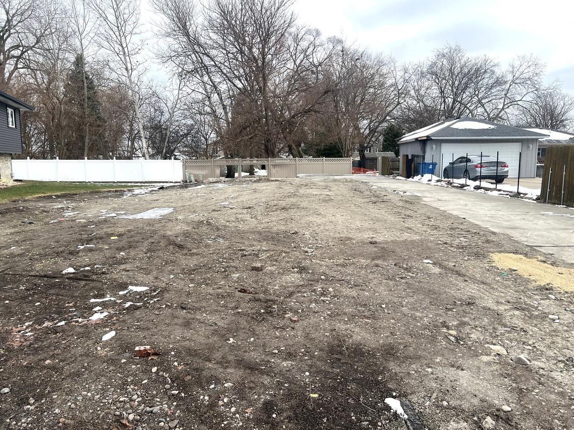 [Address Hidden by Seller], Crestwood, IL 60418