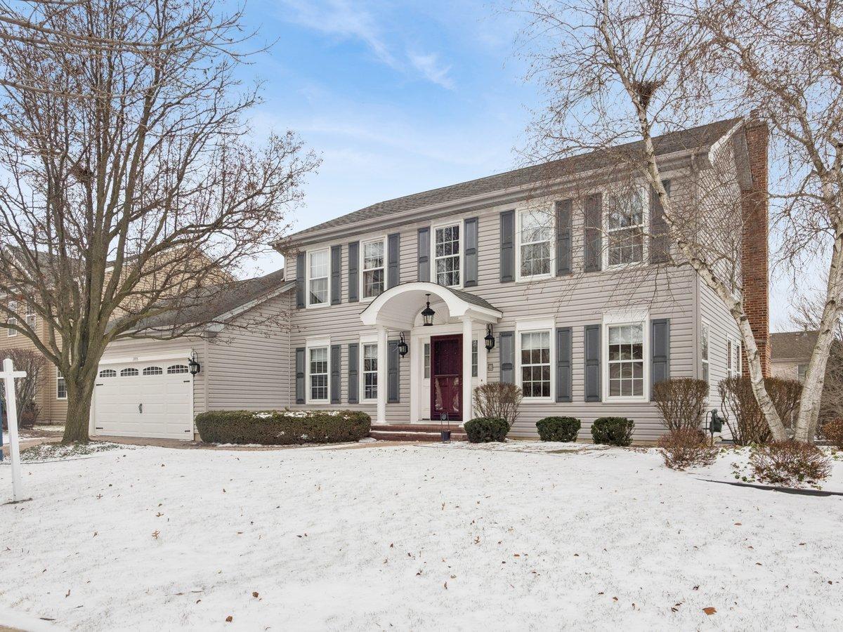 1995 Bridlewood Dr., Hoffman Estates, IL 60192