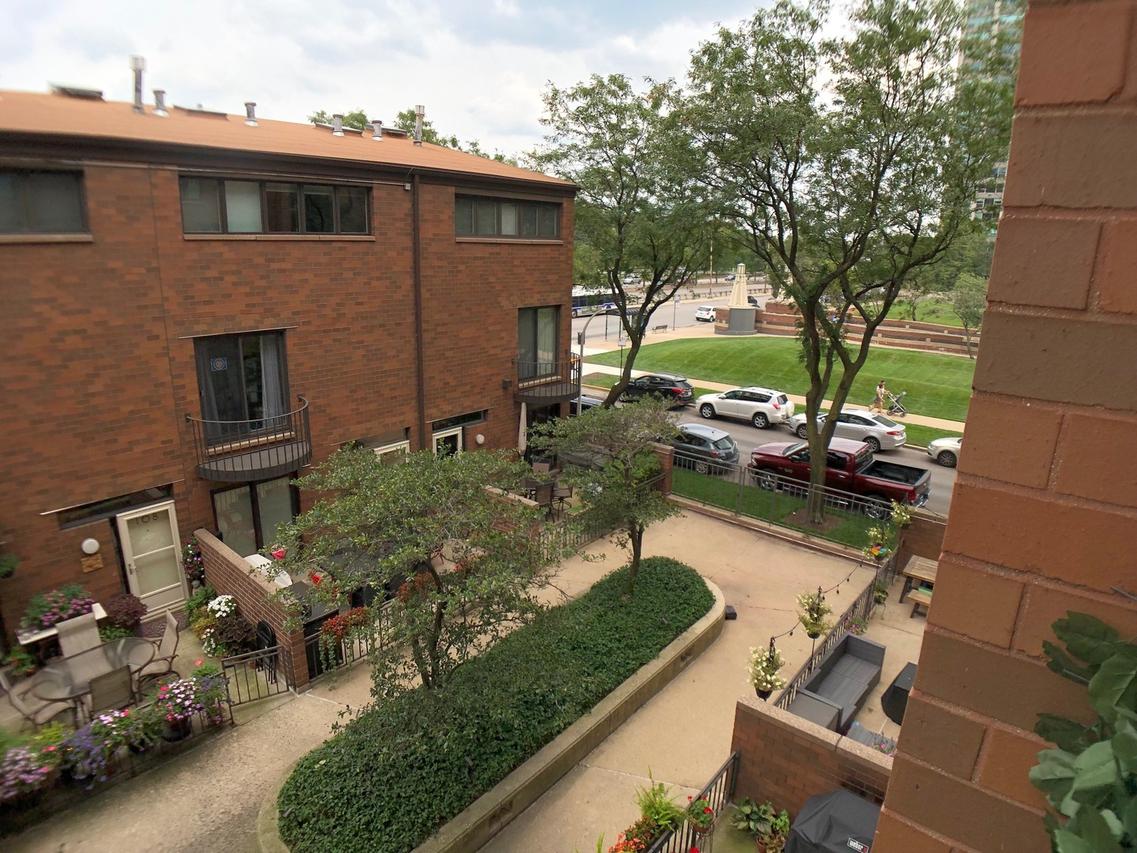 3700 N Lake Shore Dr. #307, Chicago, IL 60613