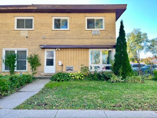 1908 Lee St., Evanston, IL 60202