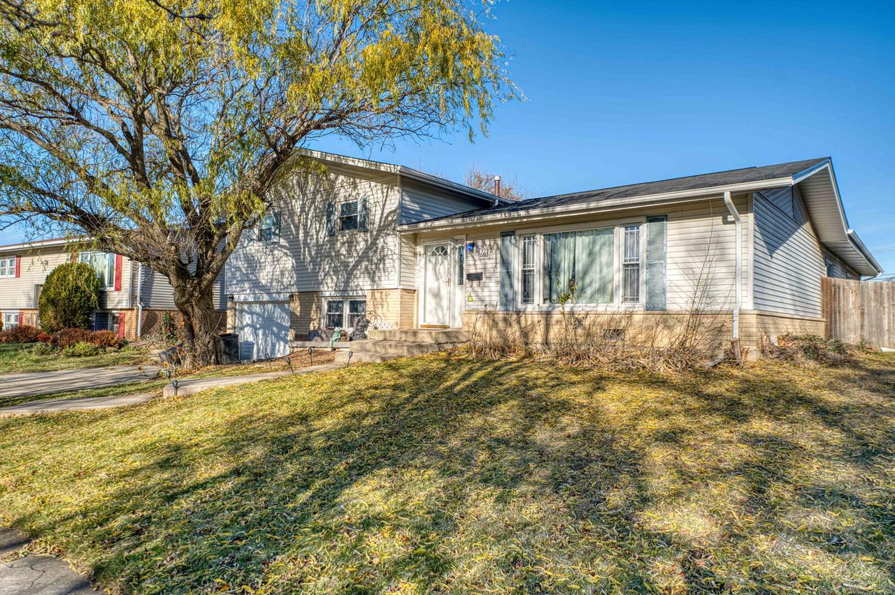 6036 Rob Roy Dr., Oak Forest, IL 60452