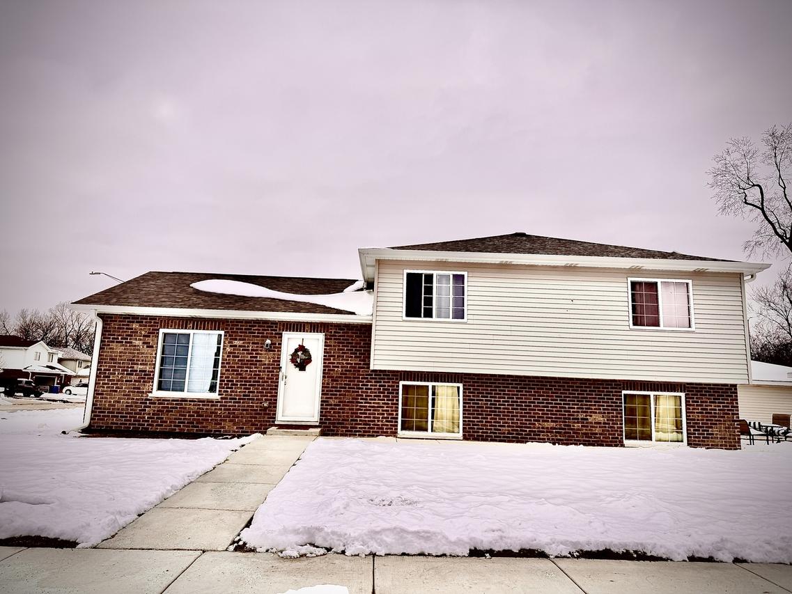 14445 Albany Ave., Posen, IL 60469