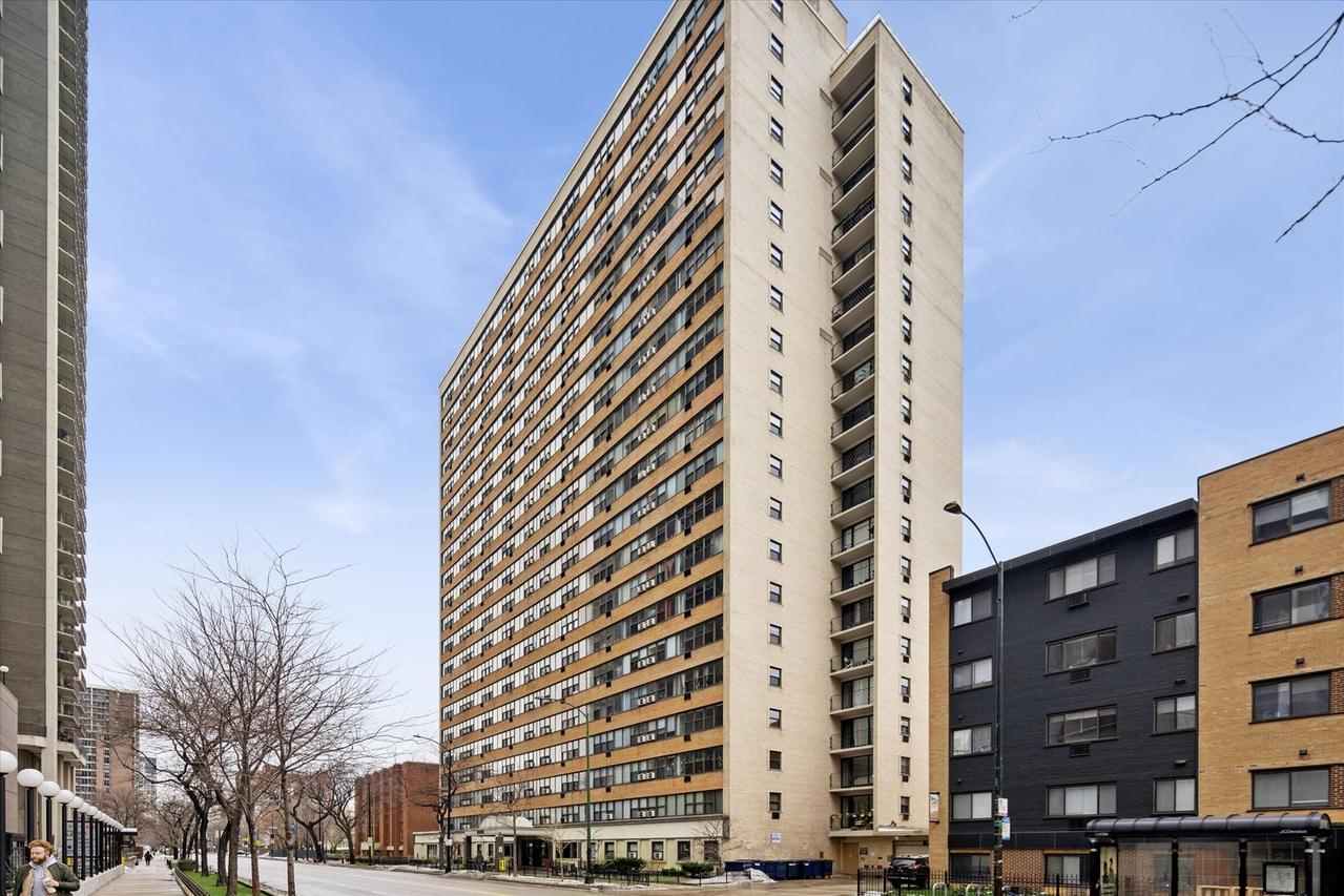 [Address Hidden by Seller], Chicago, IL 60660