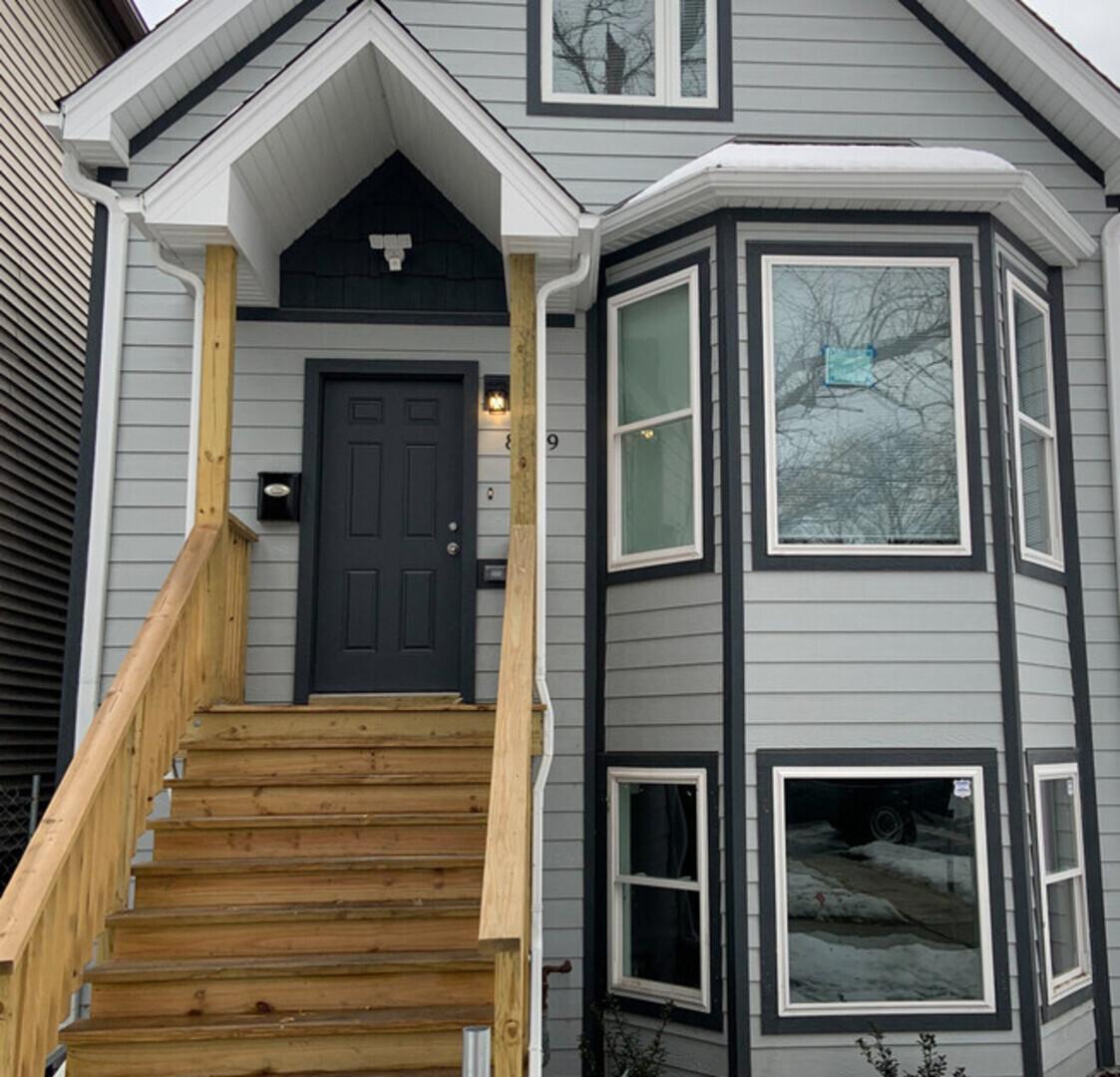 8839 S Colfax Ave., Chicago, IL 60617