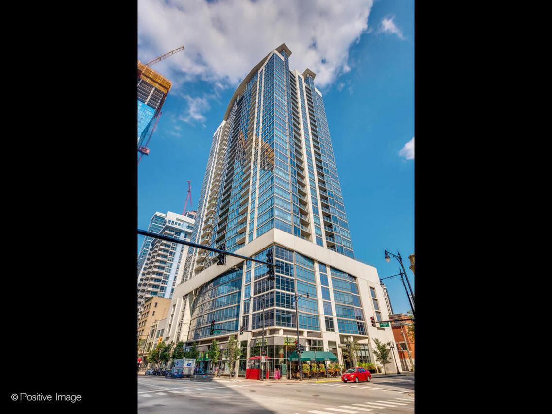 100 E 14th St. #1502, Chicago, IL 60605