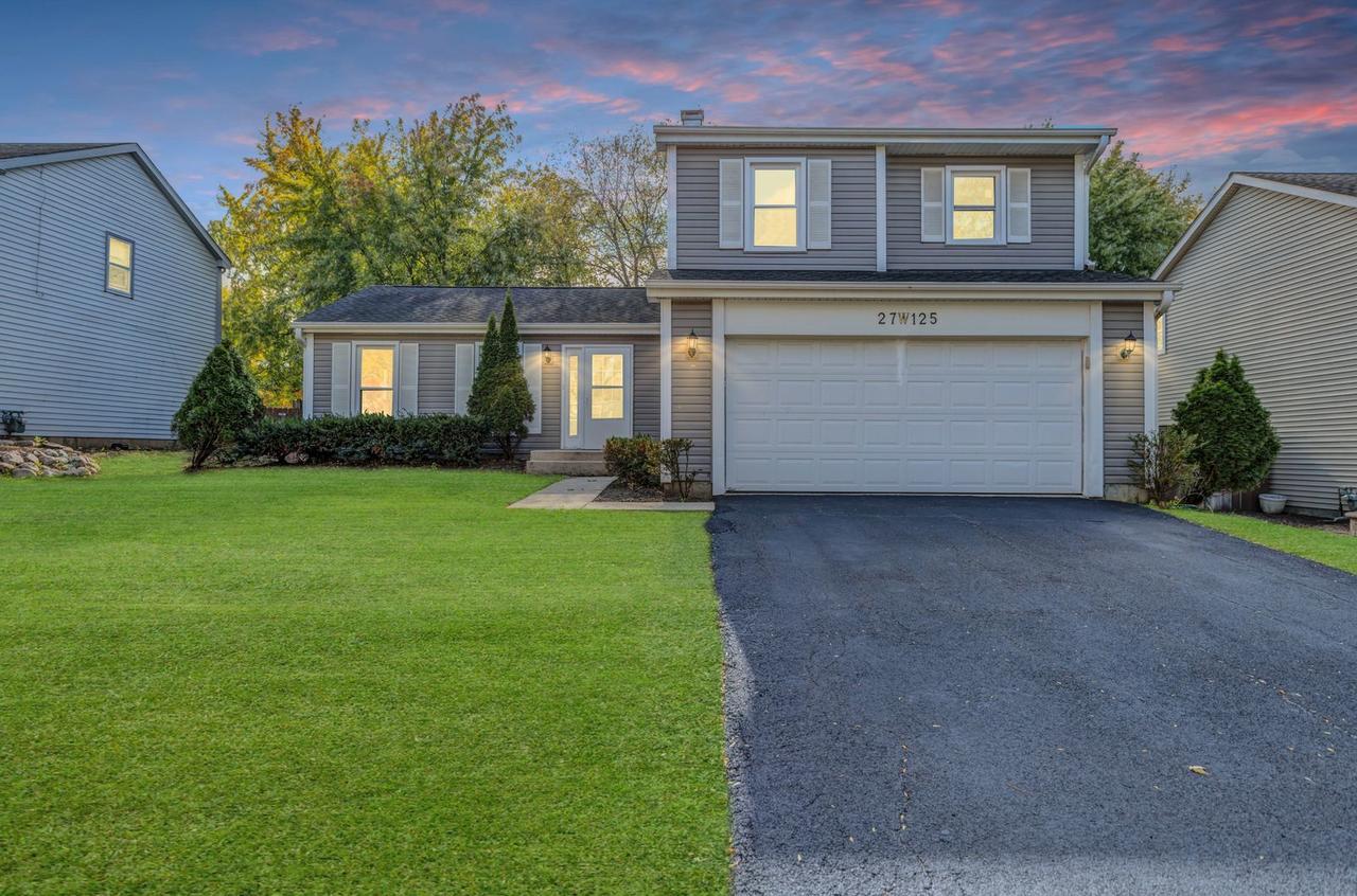 27W125 Chestnut Ln., Winfield, IL 60190