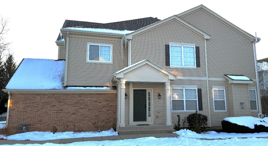 6073 Canterbury Ln. #33-5, Hoffman Estates, IL 60192