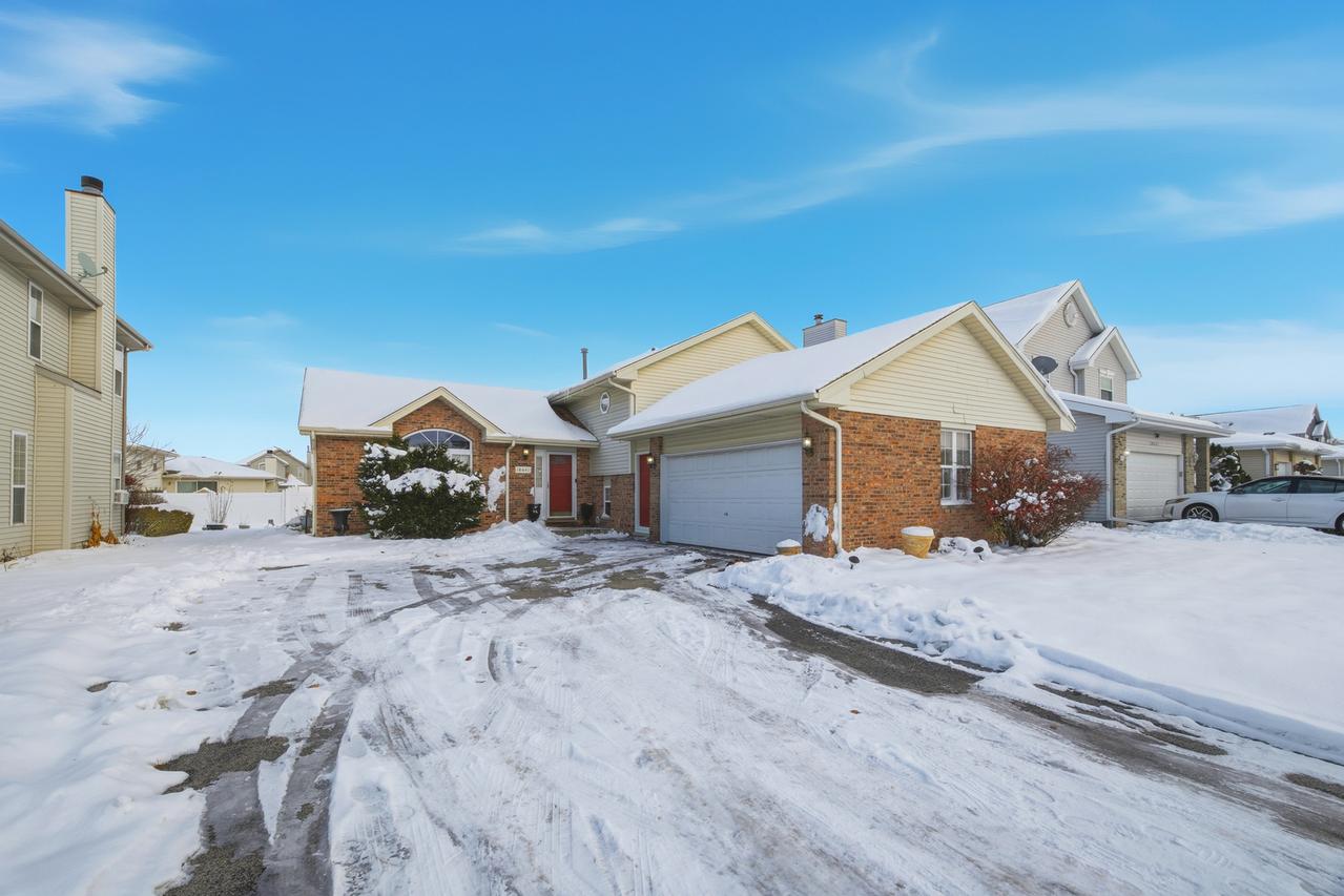 18641 Cedar Ave., Country Club Hills, IL 60478