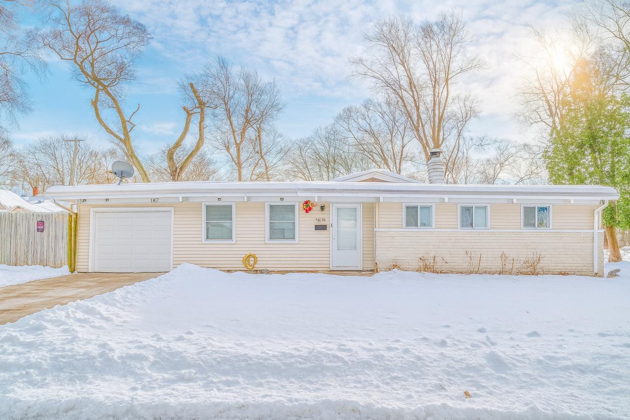 2301 Hermon Ave., Zion, IL 60099