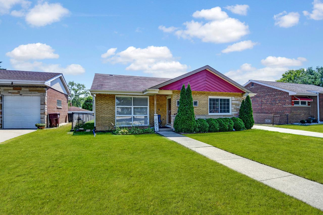 733 Ashland Ave., Chicago Heights, IL 60411