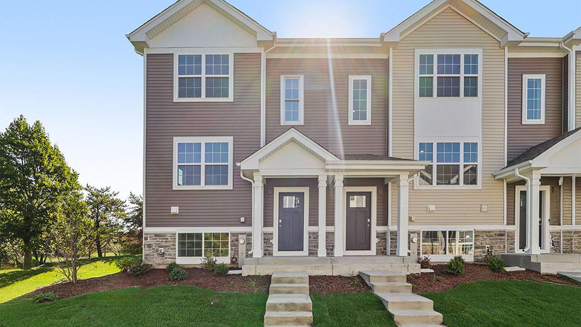 915 Briar Glen Ct., Hampshire, IL 60140