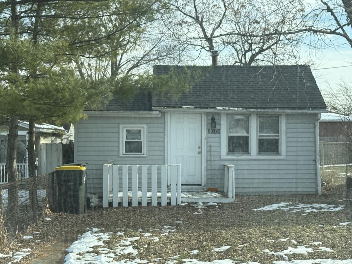 3019 Commercial Ave., South Chicago Heights, IL 60411