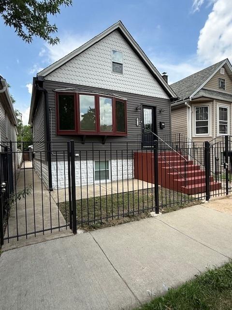10726 S Mackinaw Ave., Chicago, IL 60617