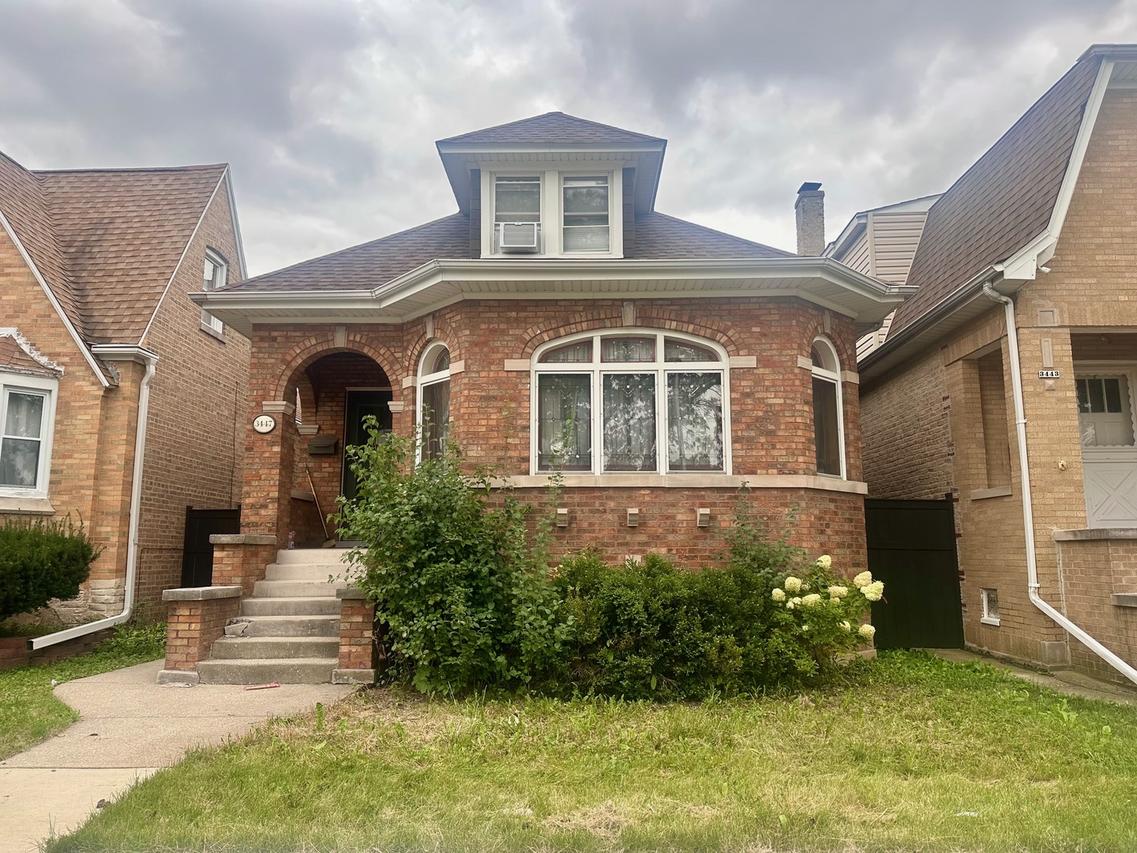 3447 N Oak Park Ave., Chicago, IL 60634