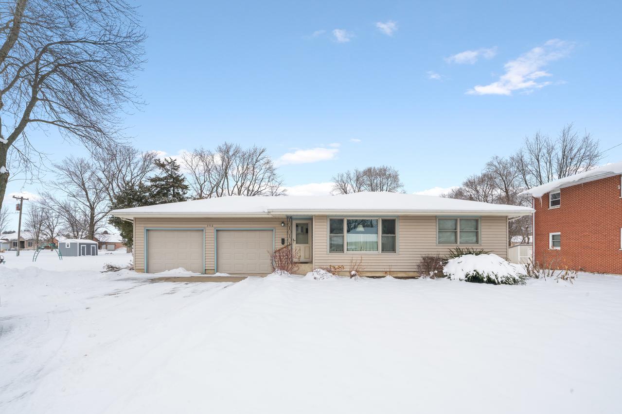 356 E Ann St., Somonauk, IL 60552