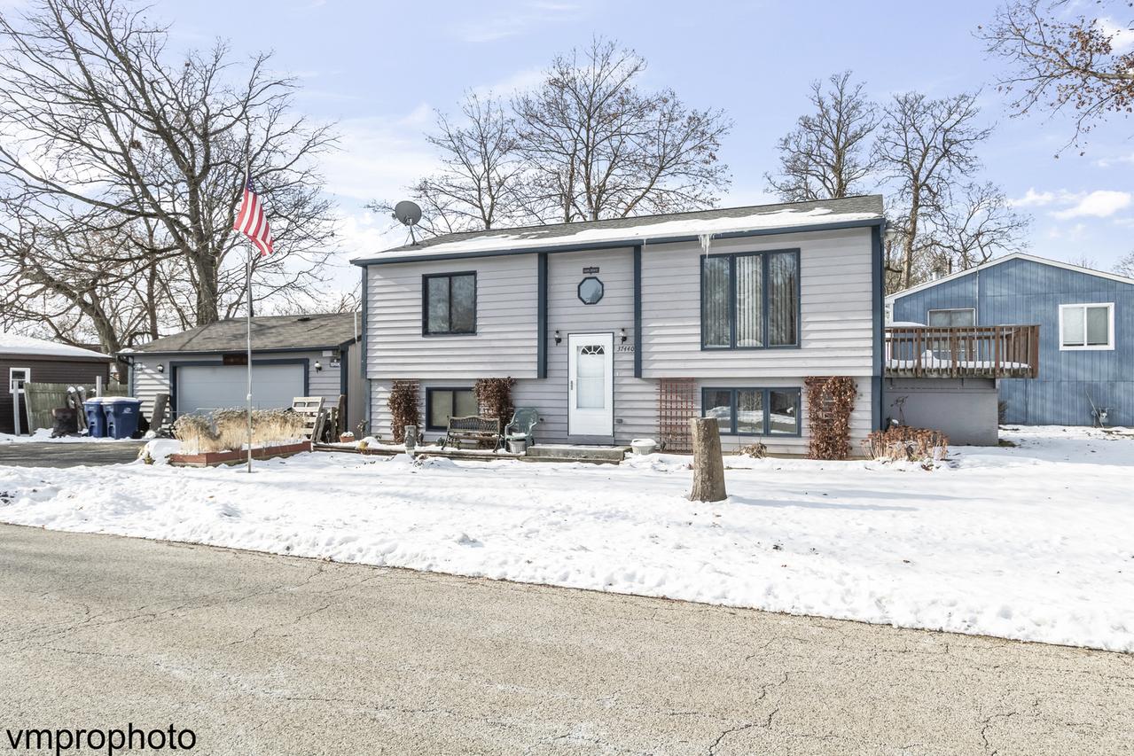 37440 N Lake Shore Dr., Lake Villa, IL 60046