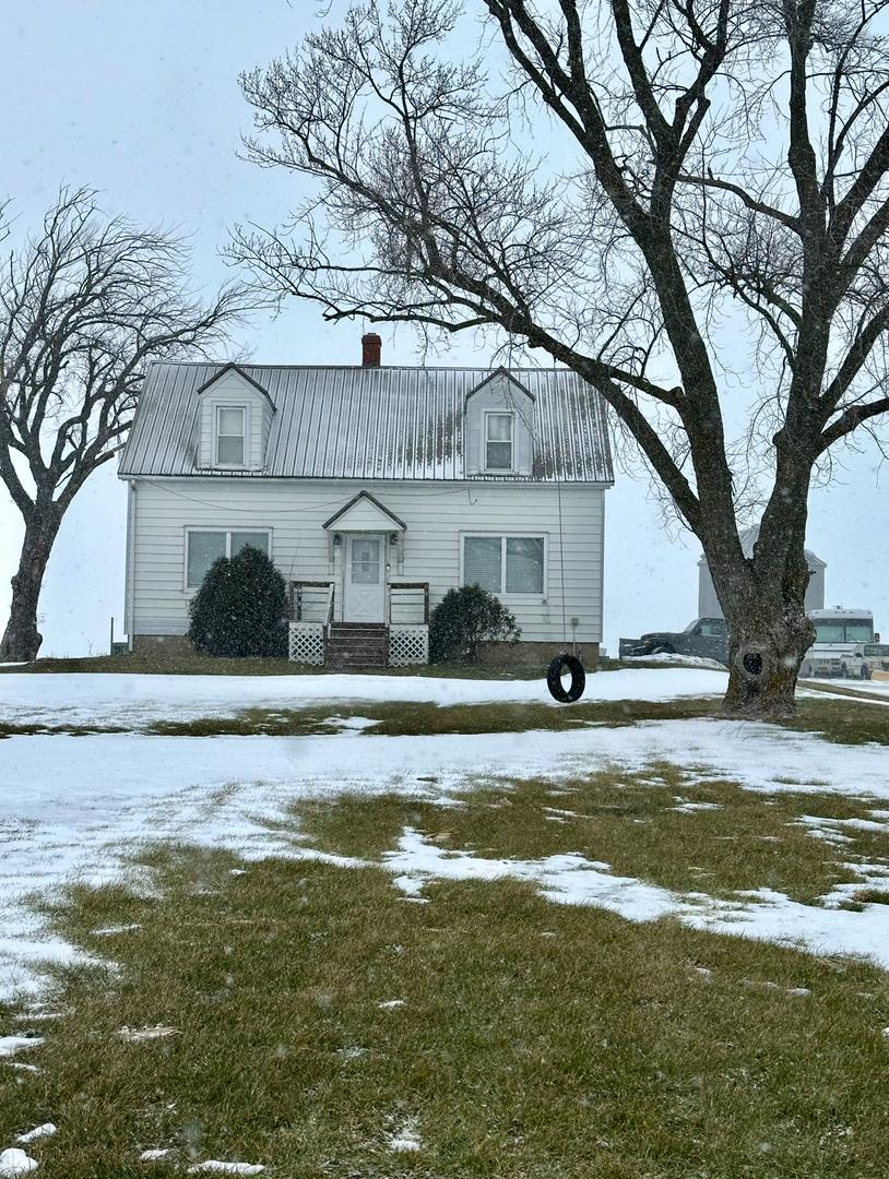 9825 E 11000n Rd., Grant Park, IL 60940